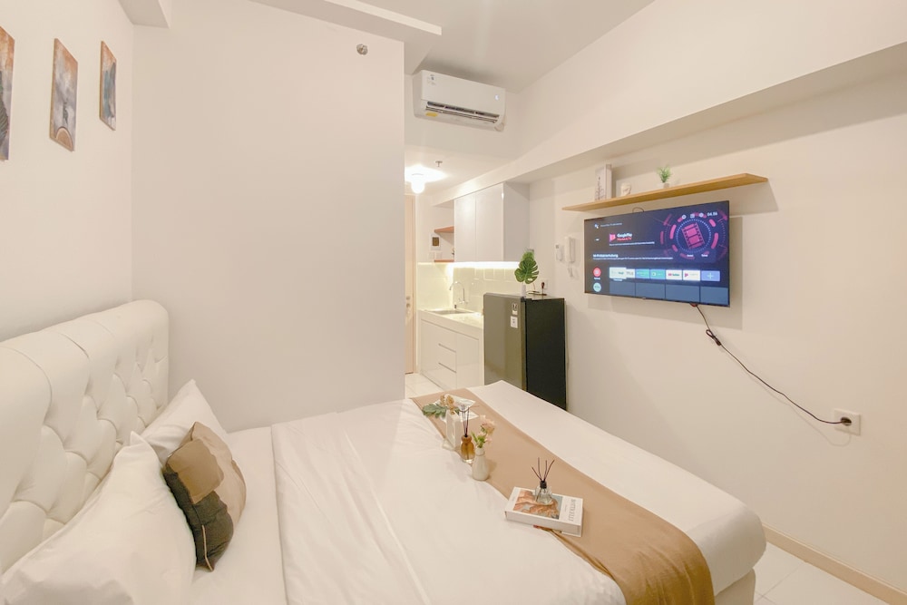 Stunning Studio Room at Tokyo Riverside PIK 2 Apartment