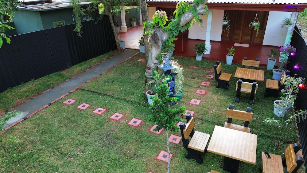 Sigiri Serenity Hostel