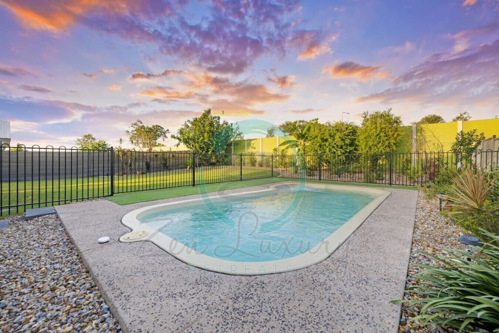 ZENHOUSE - 5BR Family with Private Pool