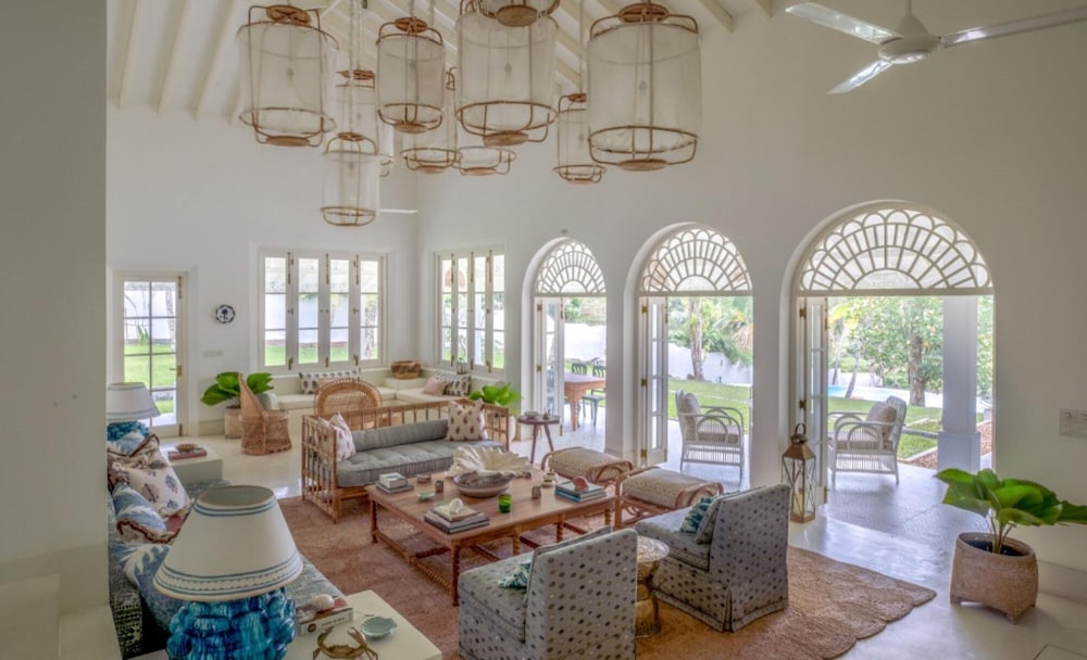 Breathtaking Villa In 02 Acres Of Tropical Walled-in Gardens view 2