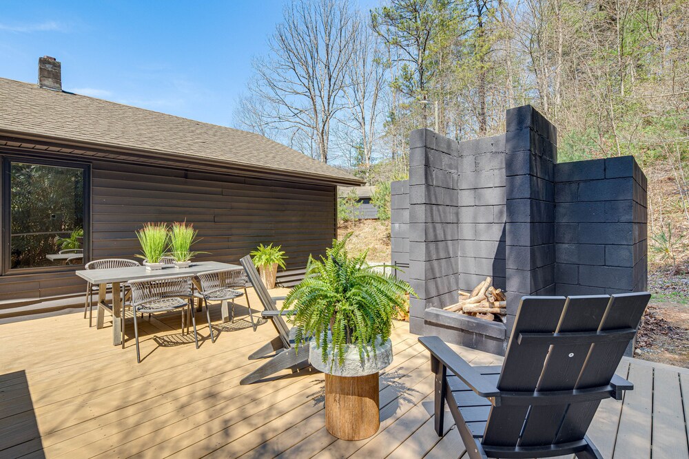 Modern Pisgah Forest Cabin on 60 Wooded Acres! view 4