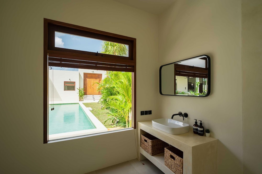 Rumah Tiha - Launch Promo Luxury 6BR Villa in Pererenan Canggu