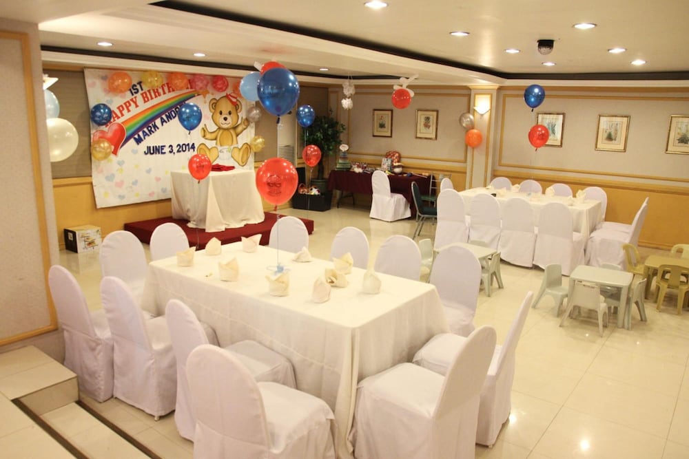 meeting & event spaces
