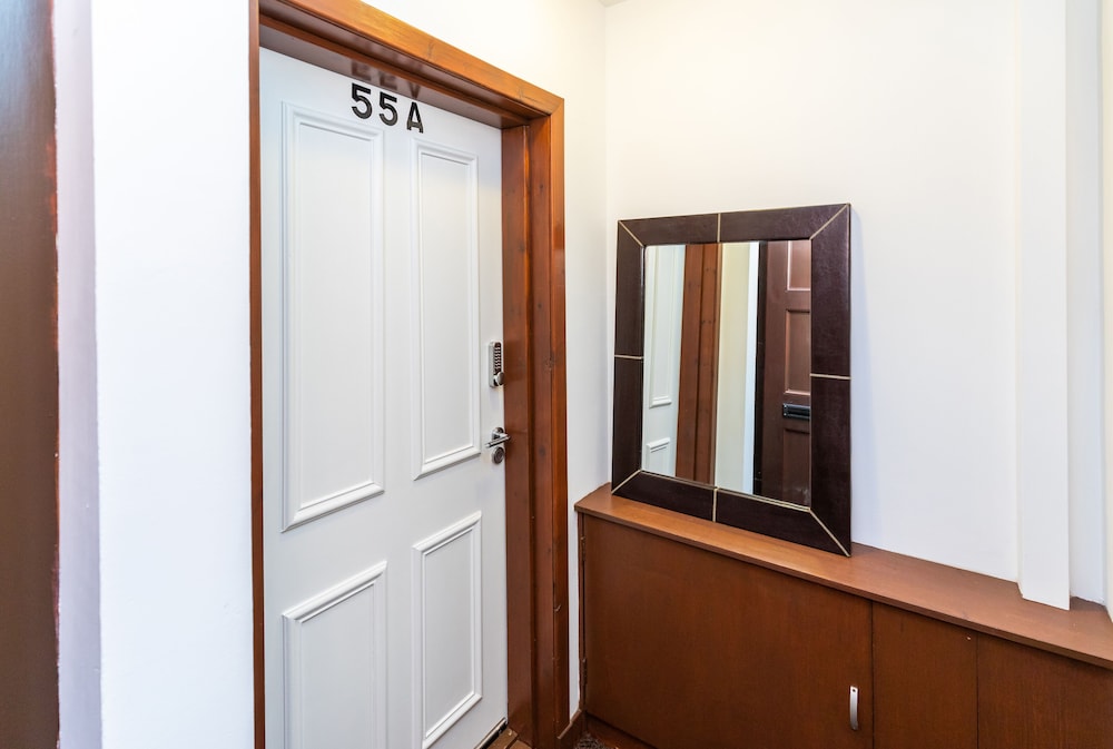 Dbeautifiers Apartments - Adults Only view 2