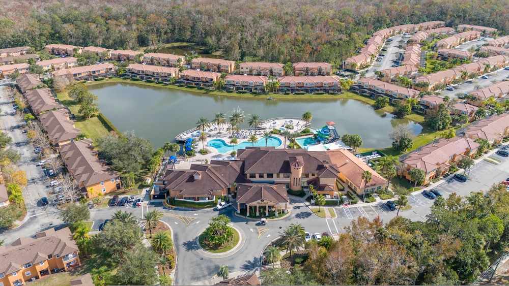 Cozy 3BR Regal Oaks Close to Disney
