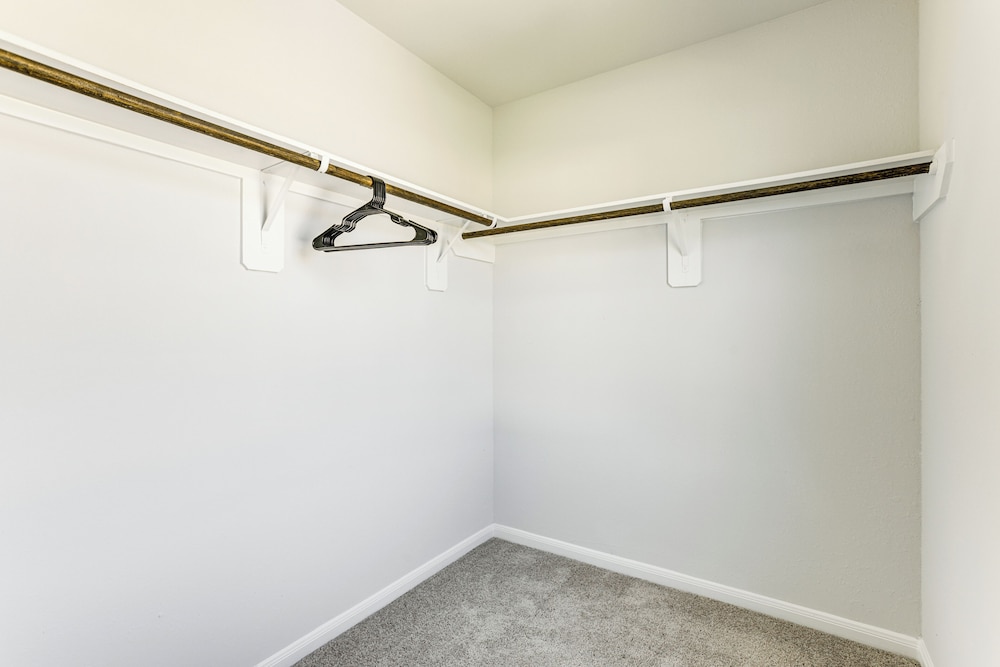 Near Hiking & Fishing: Airy Retreat in Cleveland!