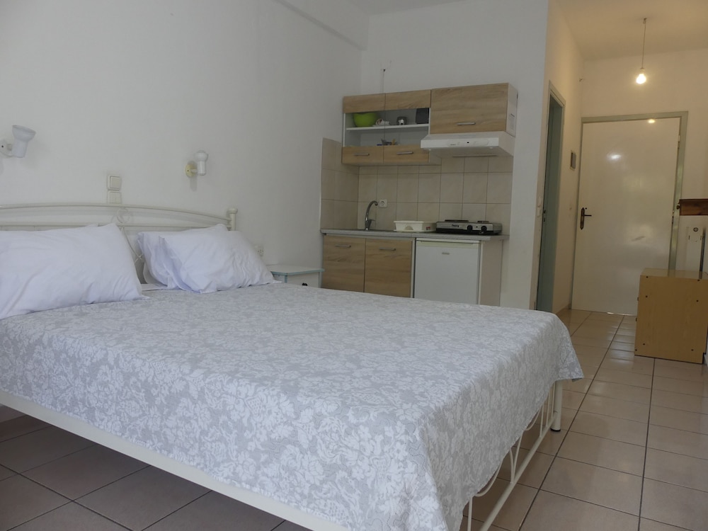 AMZ Apartments