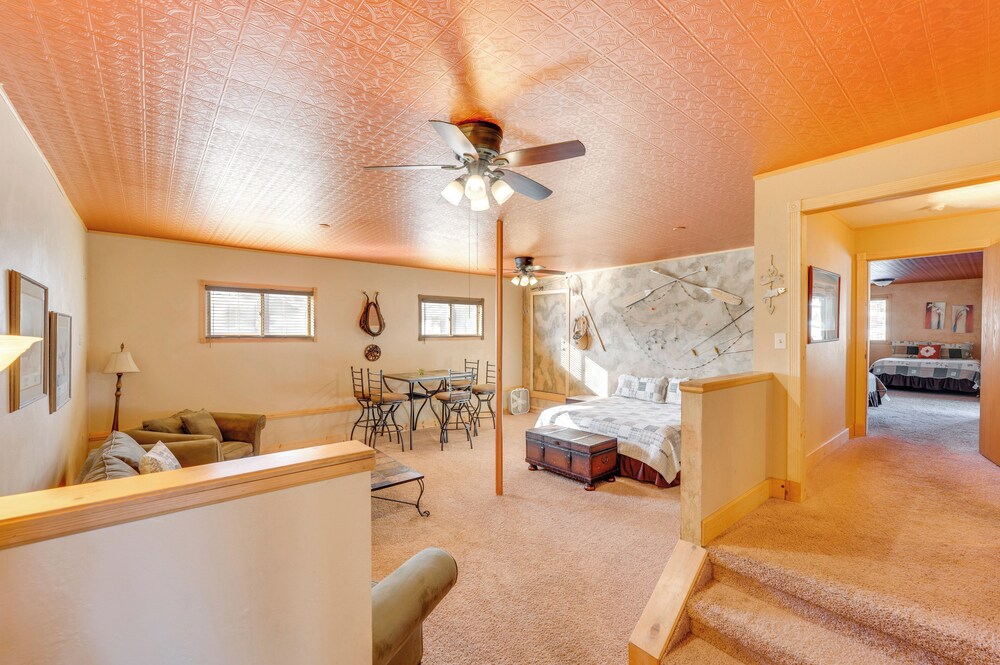3 Mi to Rocky Mtn National Park: Estes Park Cabin!