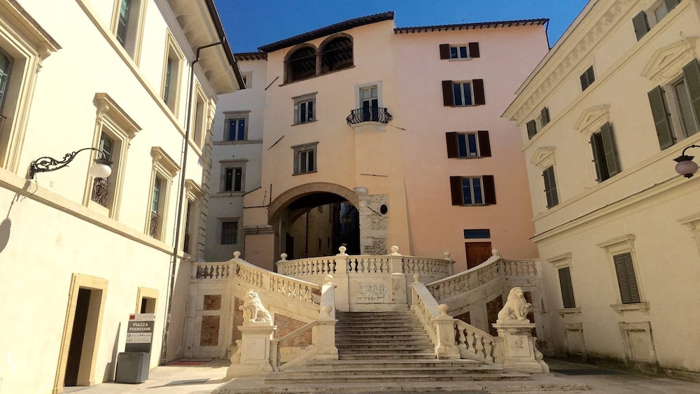 Photo 44