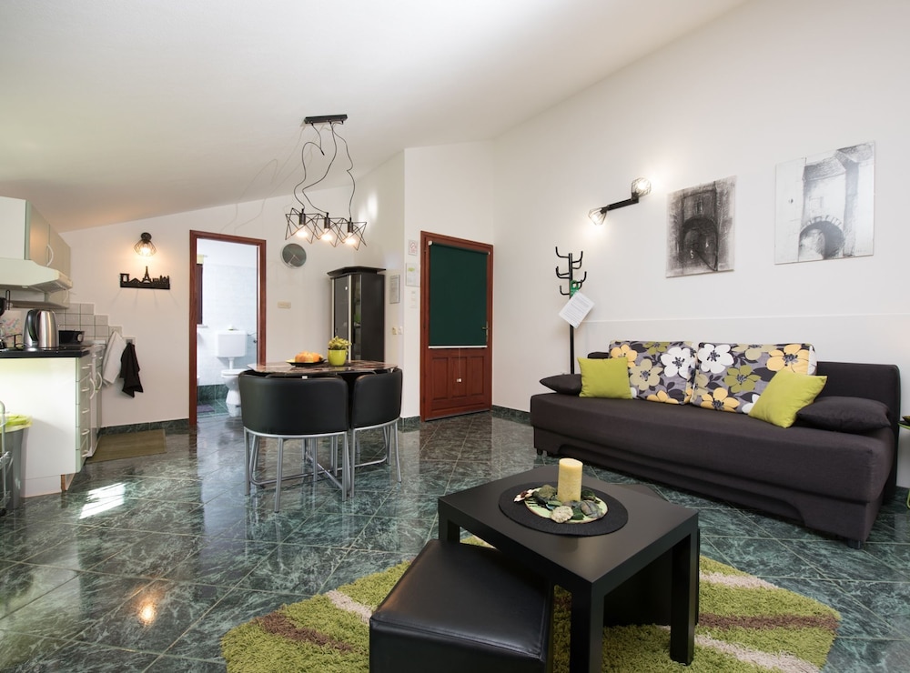 Stylish Lovran Sea View Apartments