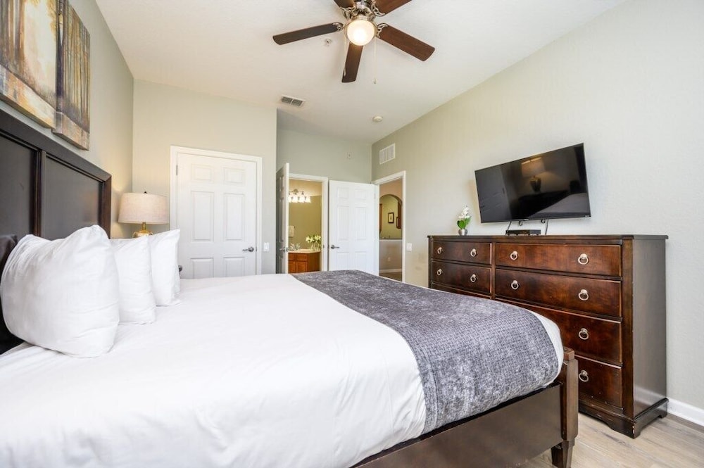 Epic Universe Beautiful Condo, Vista Cay, Orlando-3026