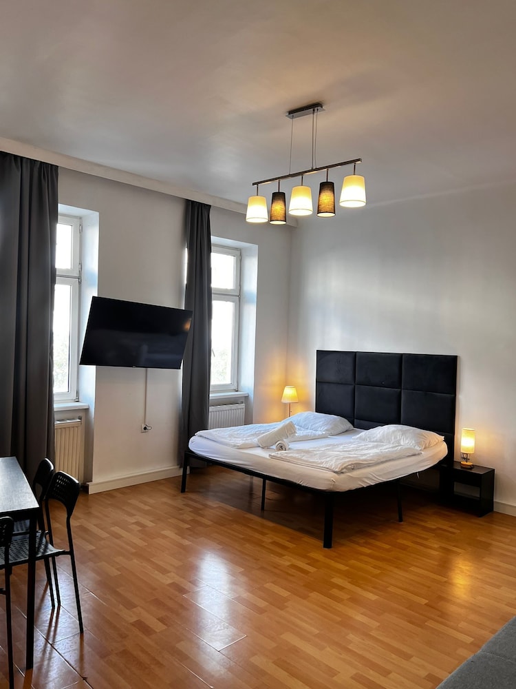 Cozy 2BR Apartment Near Schöpfwerk