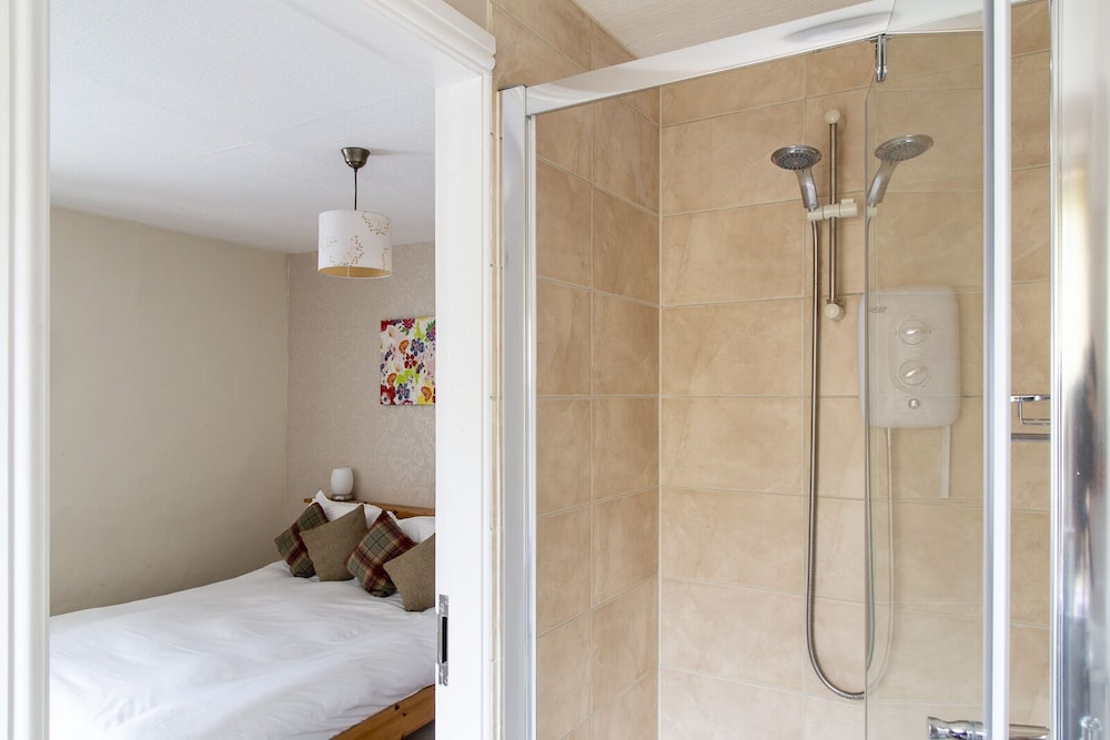 Hope Valley Vacations - The Cheshire Cheese Inn - Property Image 21