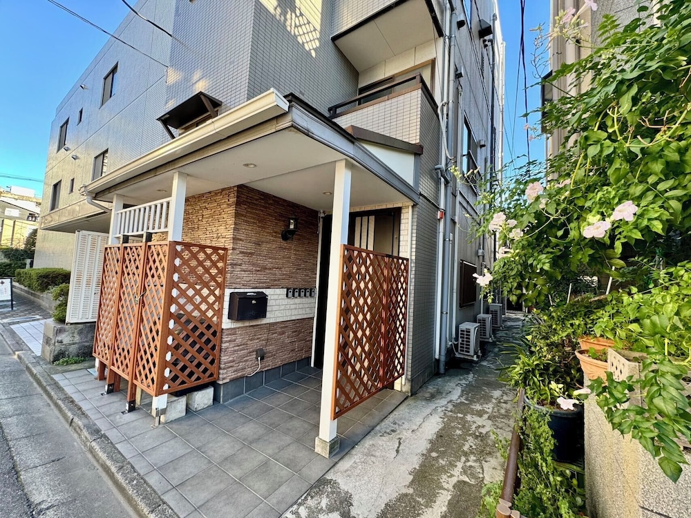 Kobayashi Building