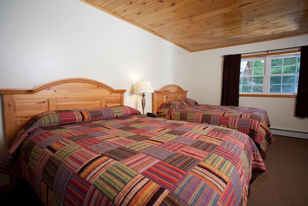 Blue Hill Lodge