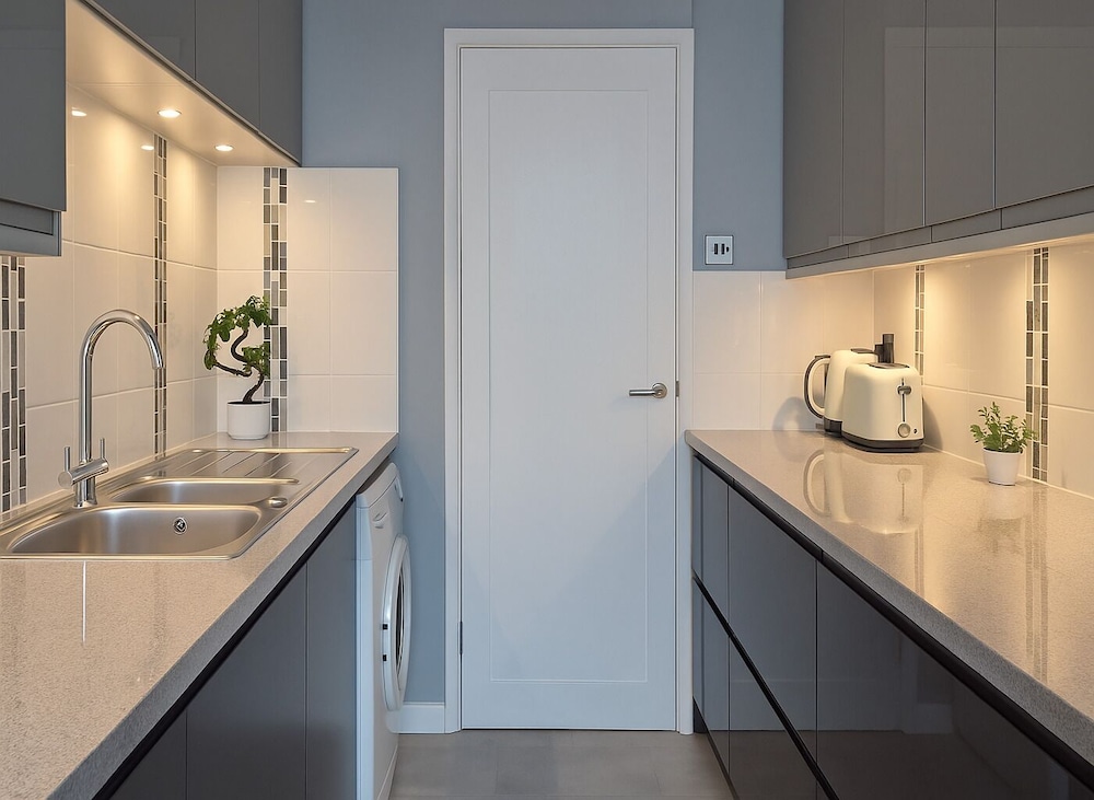 Elegant 2 Bedroom Apartment in Battersea