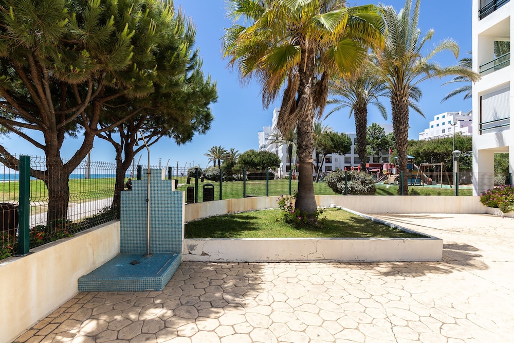 Superb Front Beach Carteia Flat