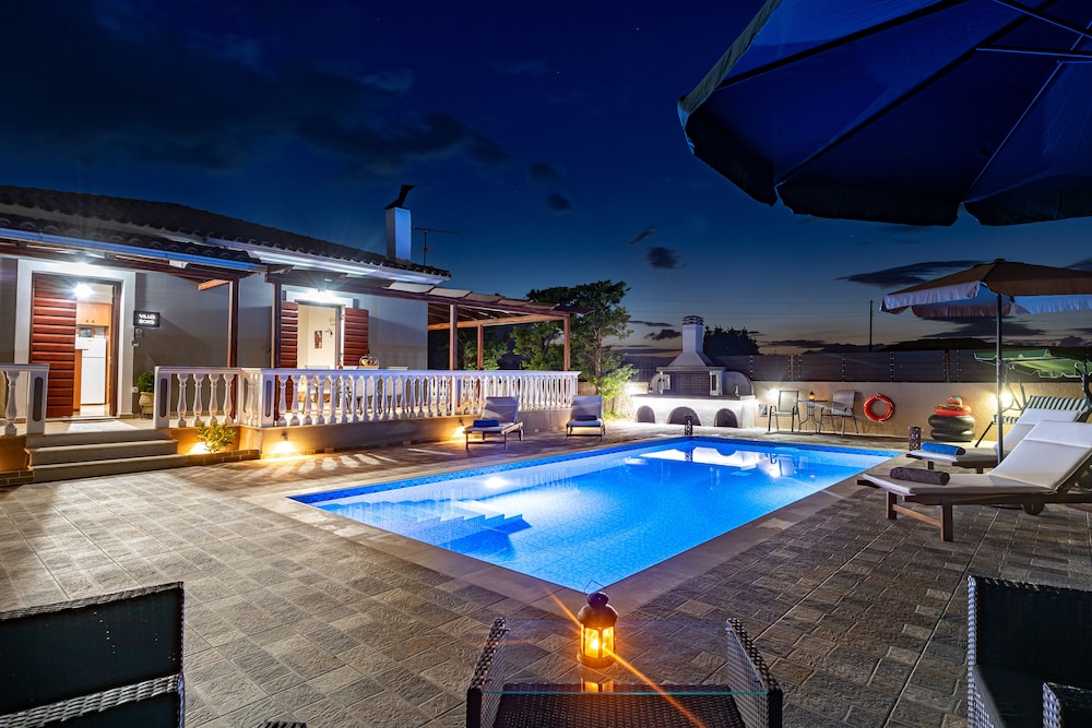 Pothos Villas