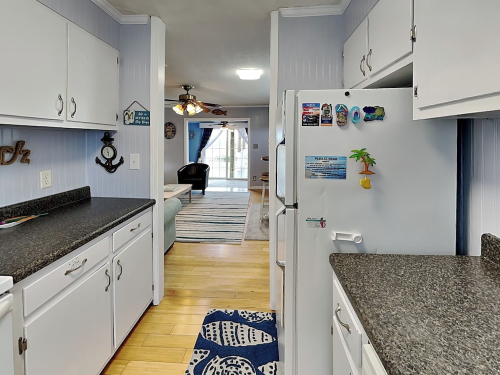 In Good Sands by Topsail Realty