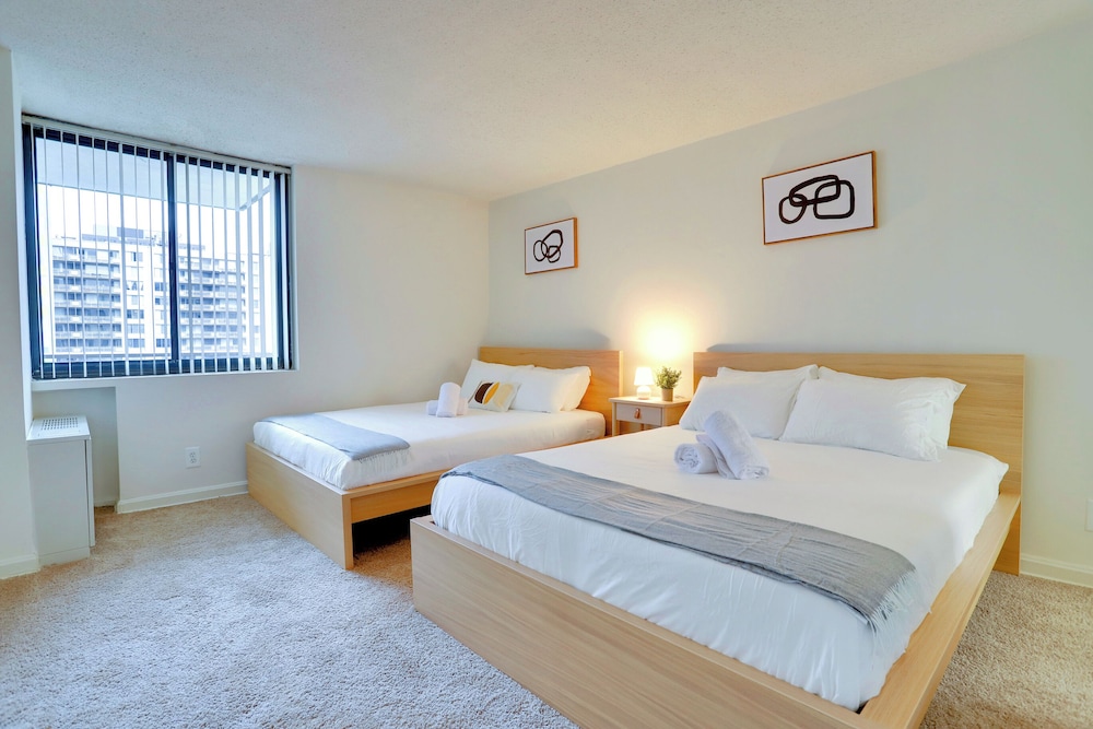 DC Airport Metroline Apartments