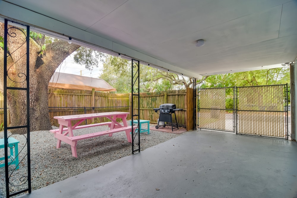 Pet-friendly Gulfport Home: Walkable Location!