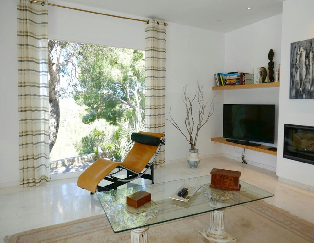 Villa With Golf-course Views