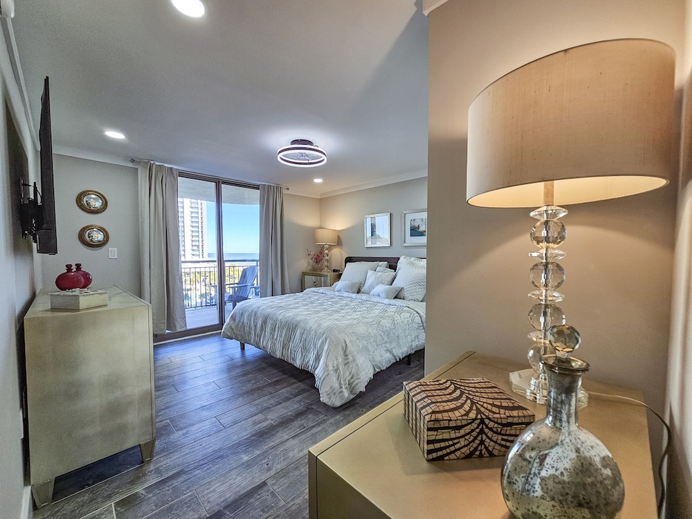 Superbly Updated Ocean View Condo, 303 Brighton, Full Access 3 Bedroom Condo