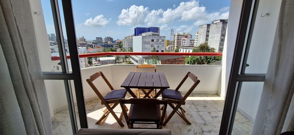 CONAZ0100 - Edifício Larissa