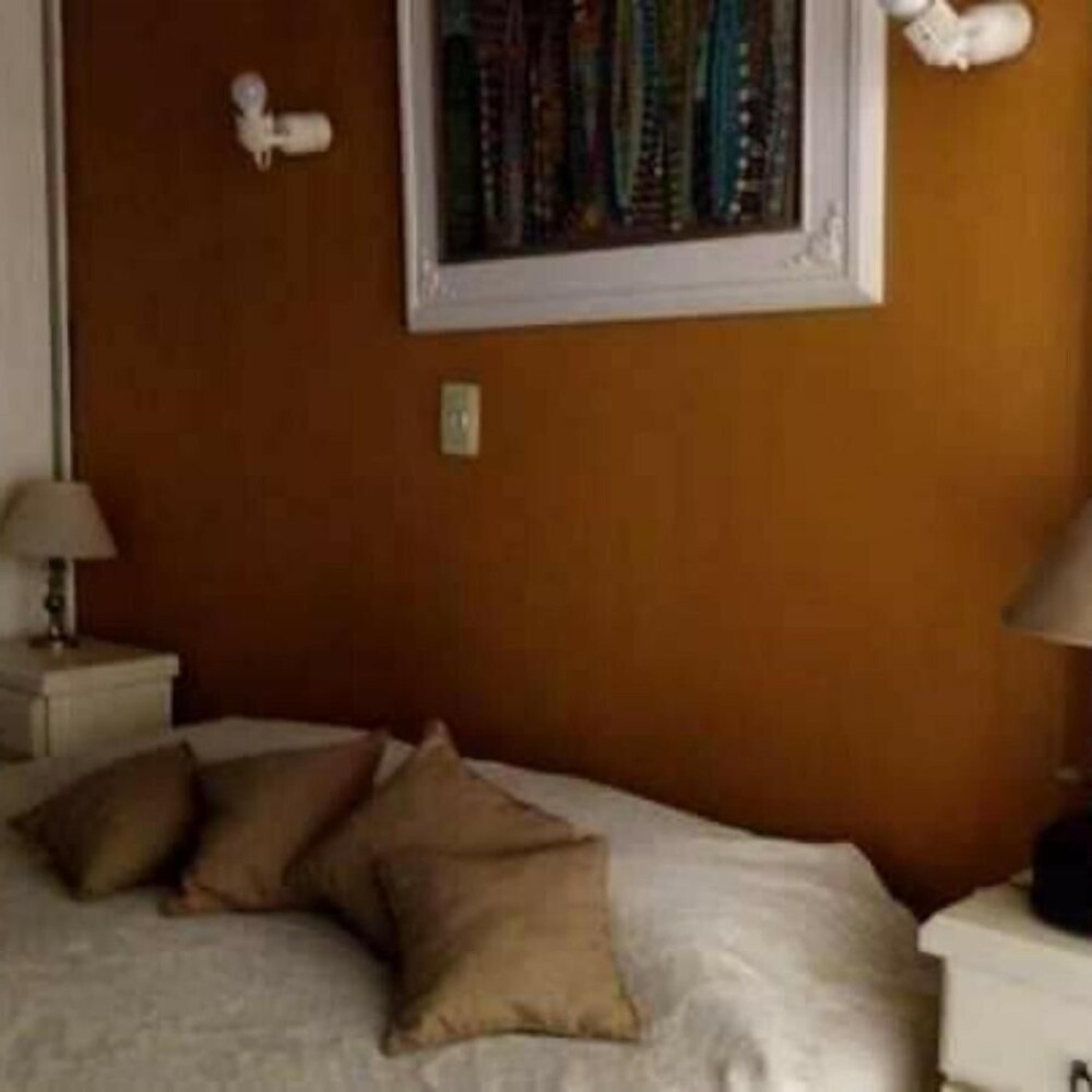 Dark Green House en Chacras de Coria