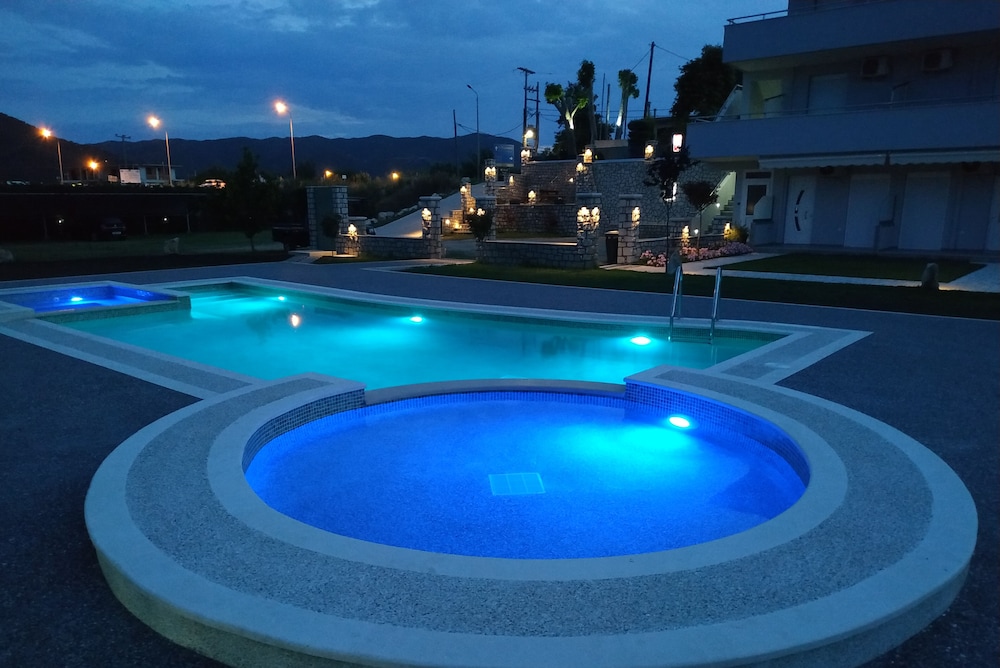 A Ponte Studios and Apartments