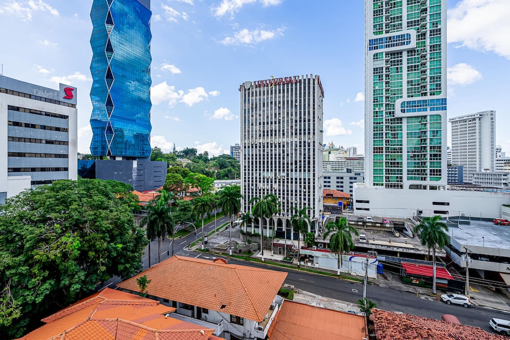 w Cozy 1BR w Great View in Calle 50