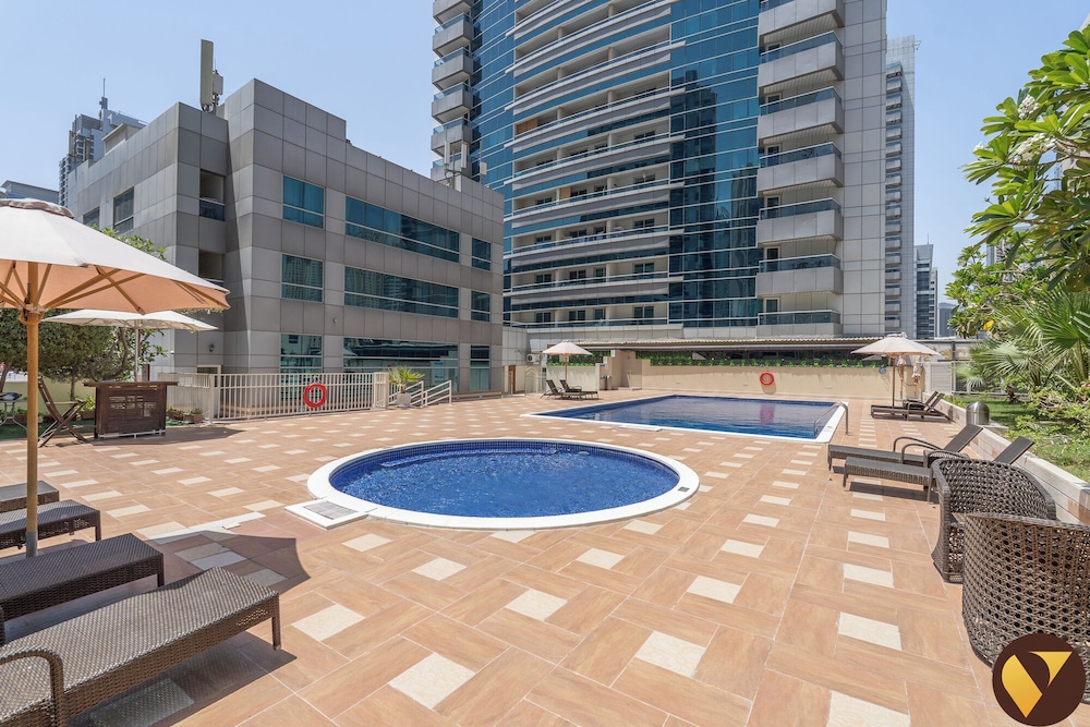 Diamond 5 Marina Walkable to Metro Beach