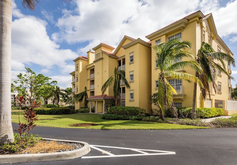 Bella Lago 324 by Distinctive Beach Rentals