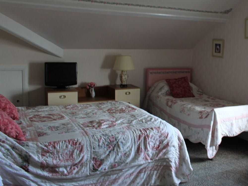 Lynton House