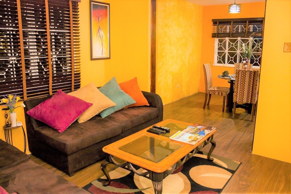 New Kingston Guest Apt at The Stadium