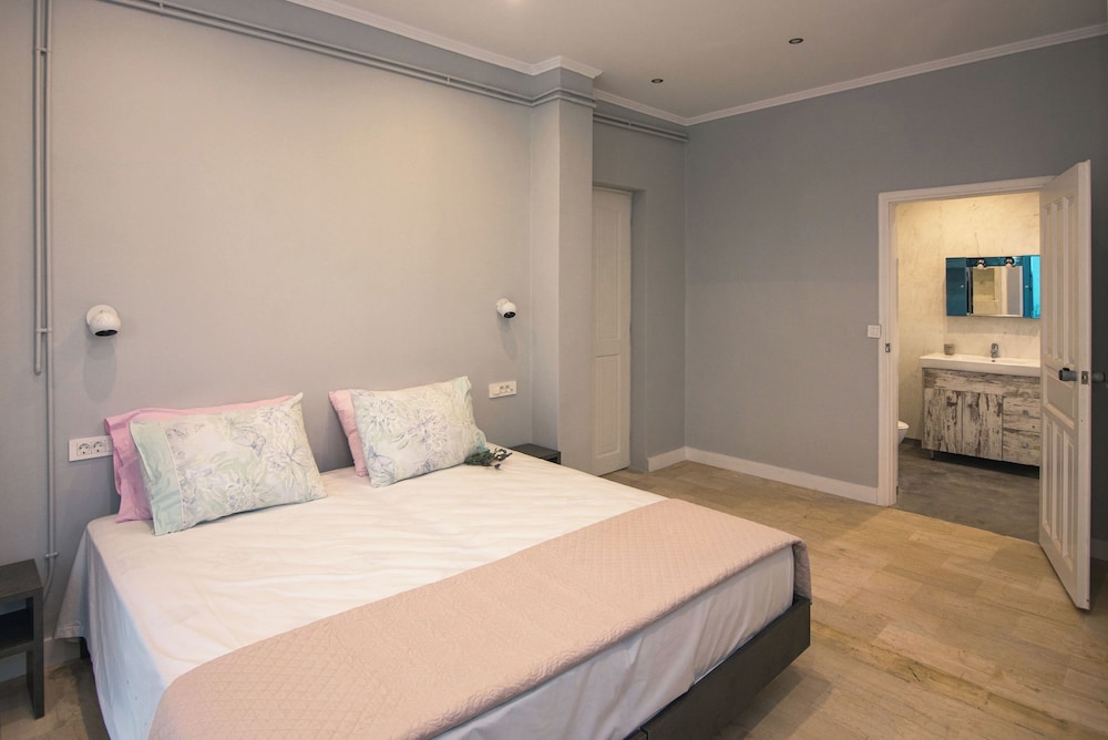 Gigi Star Luxury ApartVilla with Pool, Sea View