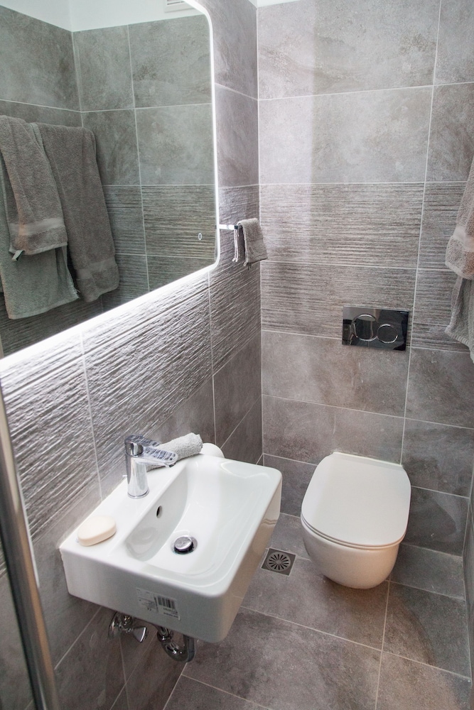 Apartment with Lovely View At Kolonaki