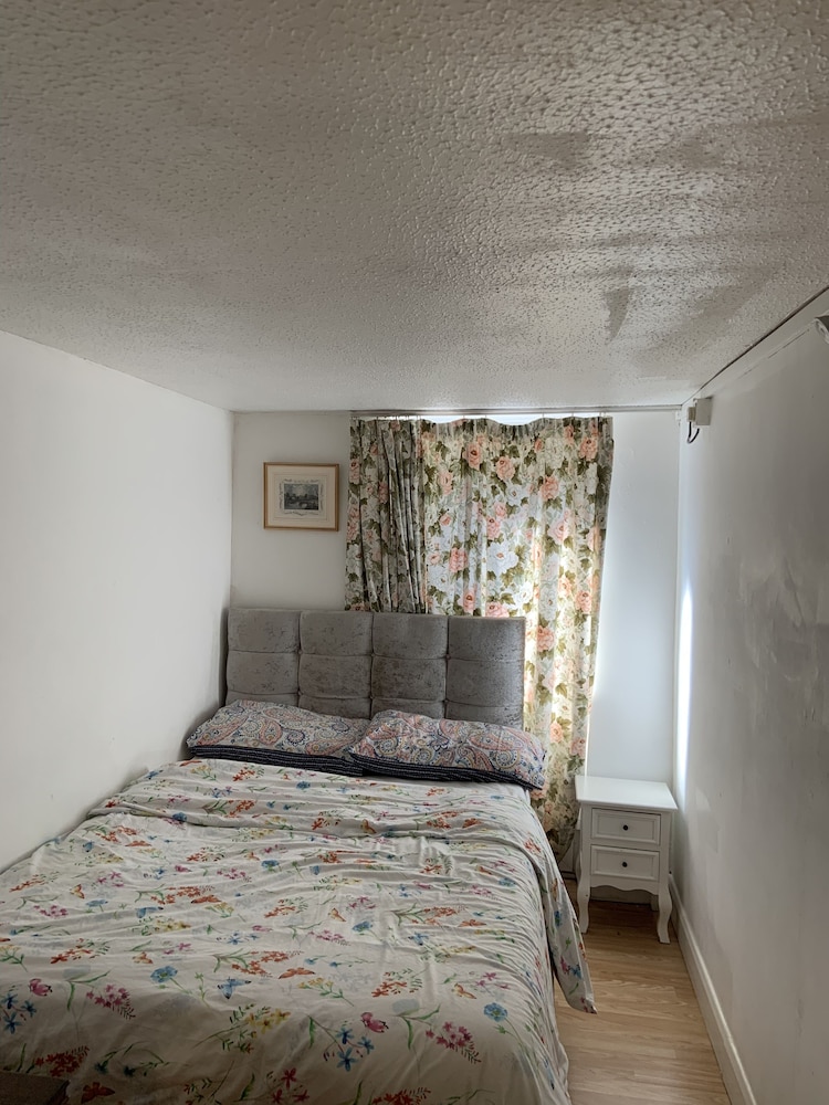 2bed Room Small Annex Furnished in High Wycombe view 2