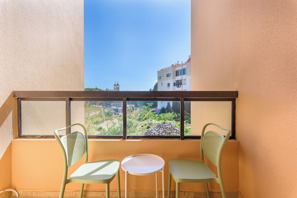 Polka 2BR Apartment in Batroun