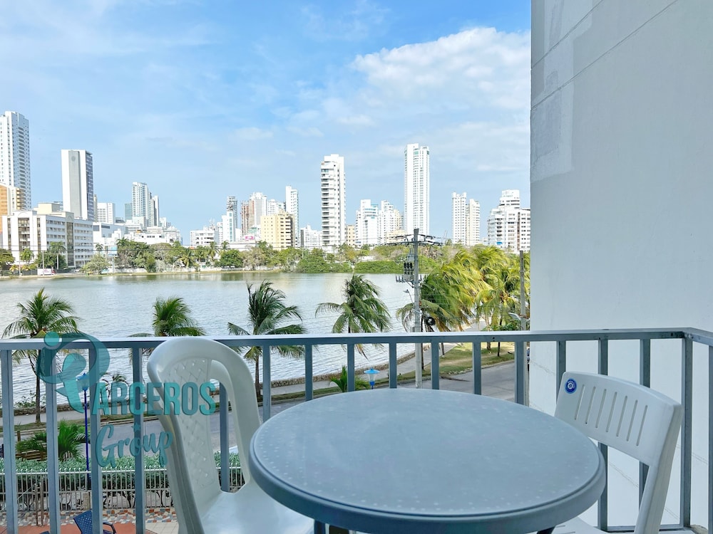 APARTAMENTO CON BALCON BY PARCEROS GROUP