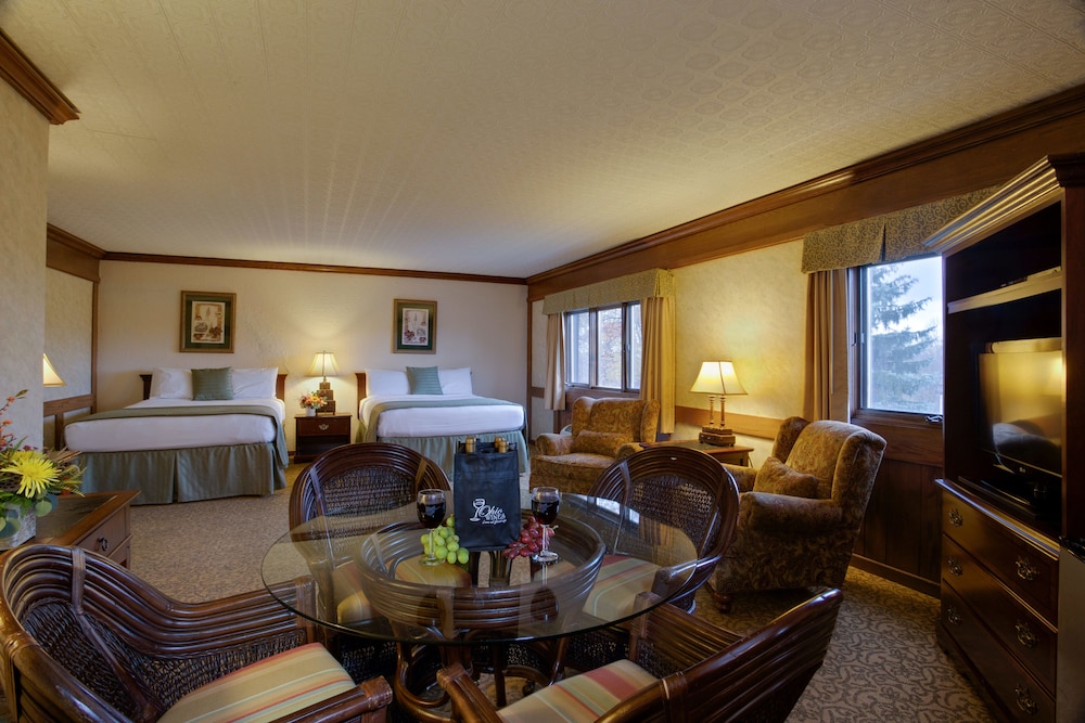 Punderson Manor Lodge and Conference Center