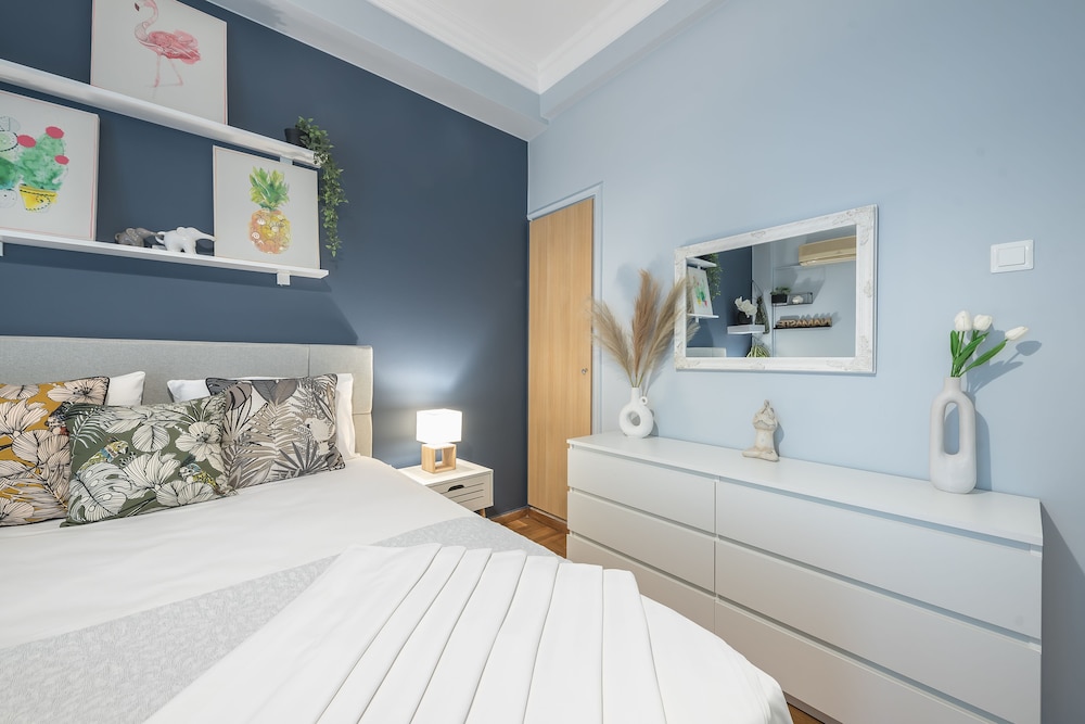 City Nest Apartment by Cloudkeys