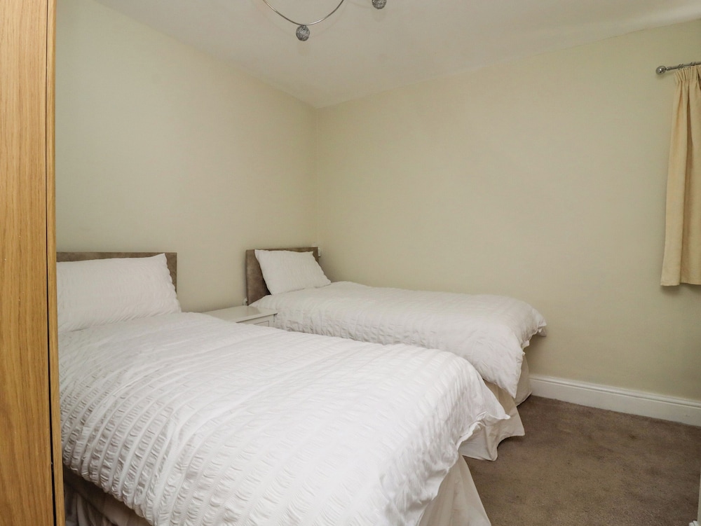 49 Waddington Road