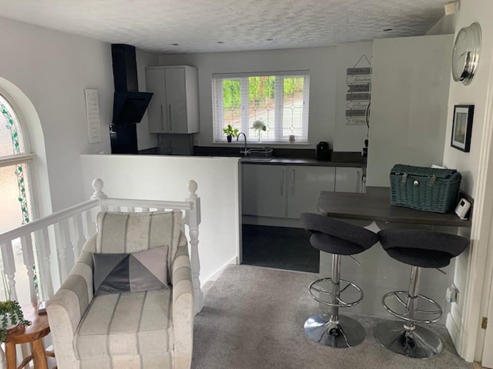 One Bedroom Apartment With En-suite & Patio