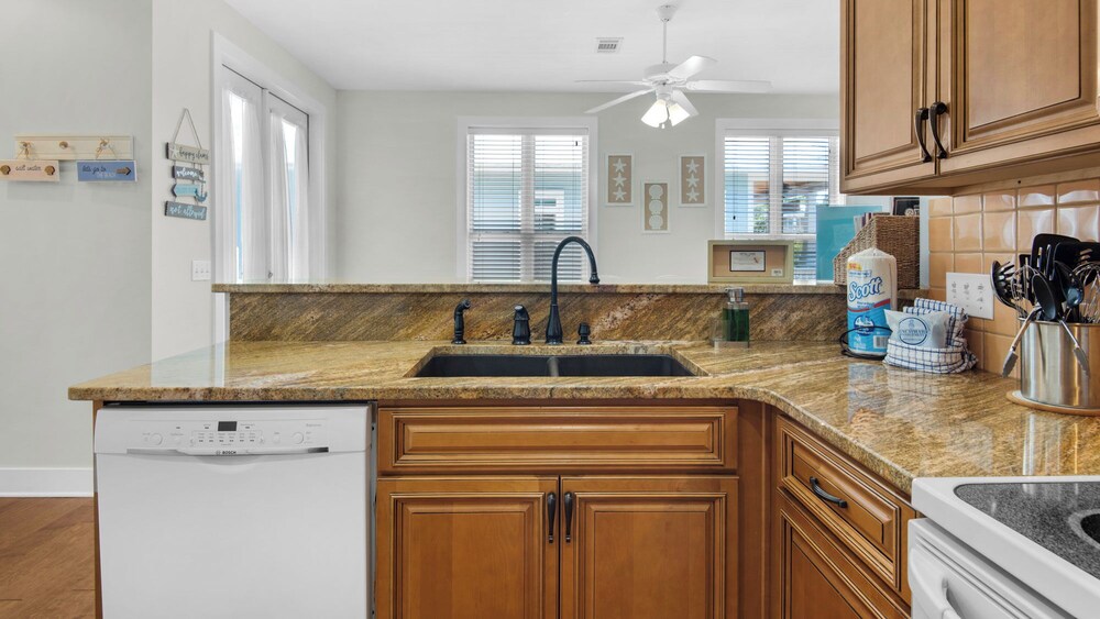 3BR Home in Seagrove Beach + Free Tickets: Bikes, Dolphin Cruise & More!