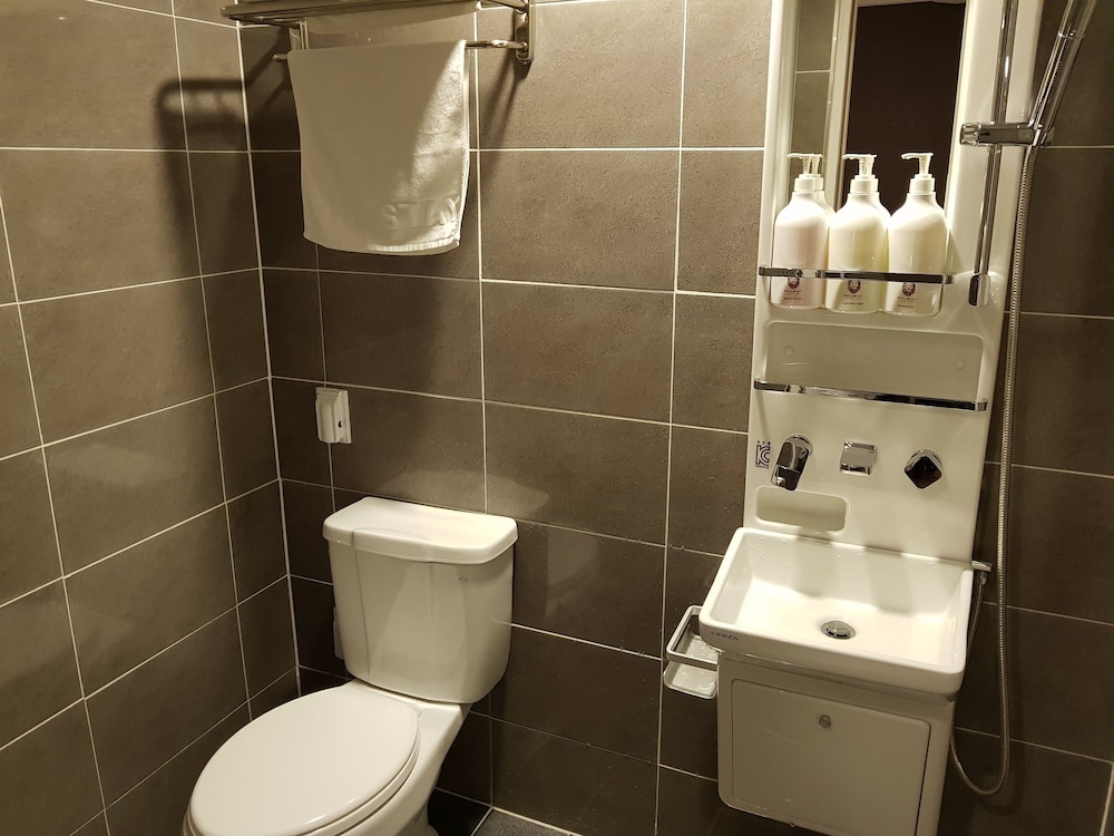 Philstay Myeongdong Station - Hostel