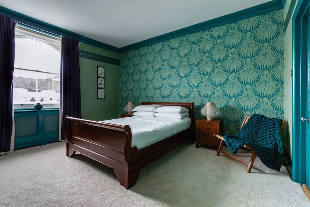Stafford Terrace IV by Onefinestay