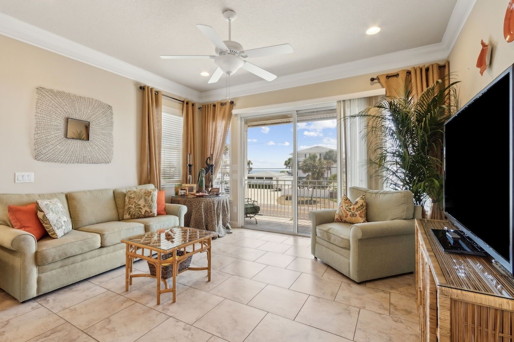 1943 S Fletcher 3 Bedroom Townhouse