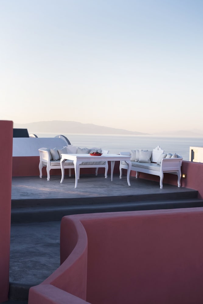 Anemi House & Villas