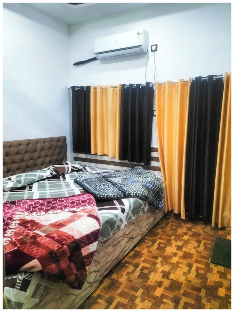 Hotel Shree Gopal Niketan Mathura